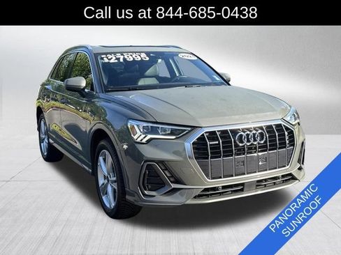 Used 2021 Audi Q3 2.0T Premium Plus w/ Premium Plus Package AWD/4WD image 3