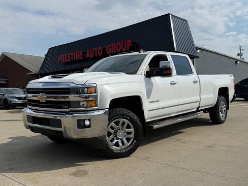 Used 2018 Chevrolet Silverado 3500 LTZ w/ Duramax Plus Package image 19