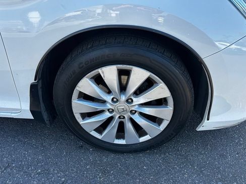 Used 2015 Honda Accord Touring image 11