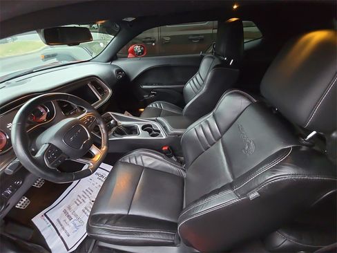 Used 2017 Dodge Challenger SRT Hellcat image 10