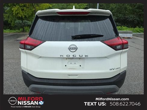Used 2023 Nissan Rogue SV AWD/4WD image 4