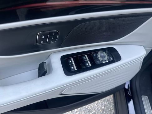 New 2026 Lincoln Nautilus Premier image 13