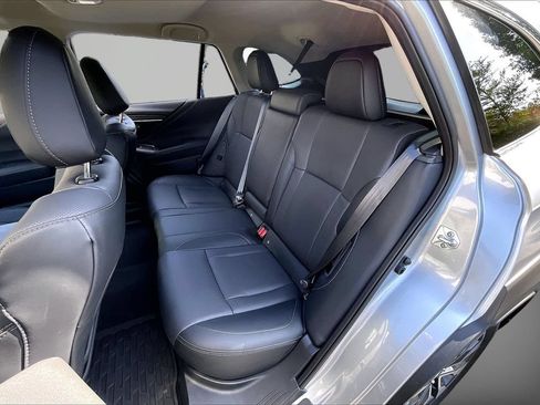 Used 2025 Subaru Outback Limited AWD/4WD image 23