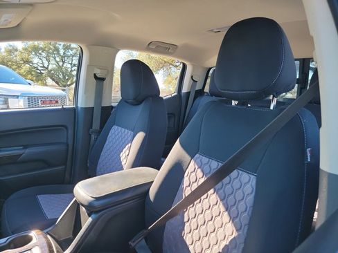 Used 2016 GMC Canyon SLE w/ SLE Convenience Package image 13