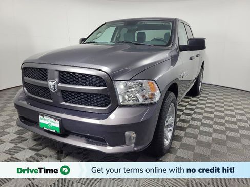 Used 2017 RAM 1500 Express w/ Express Value Package AWD/4WD image 1