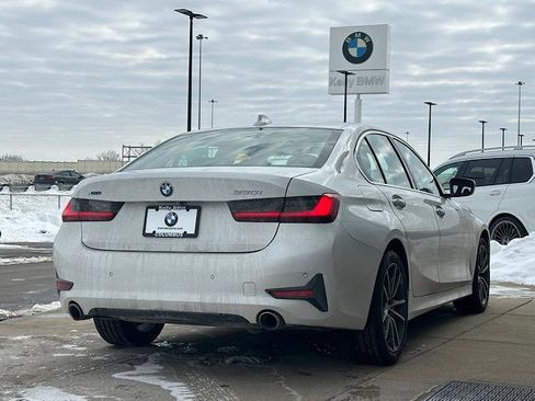 Used 2019 BMW 330i xDrive Sedan w/ Convenience Package image 9