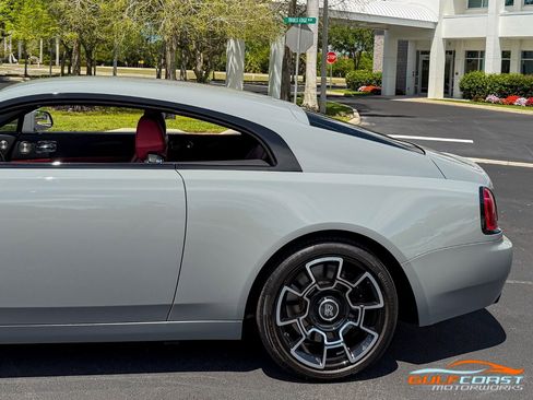 Used 2018 Rolls-Royce Wraith image 47