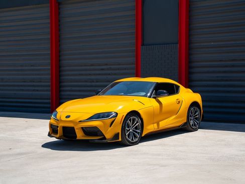 Used 2021 Toyota Supra RWD image 1