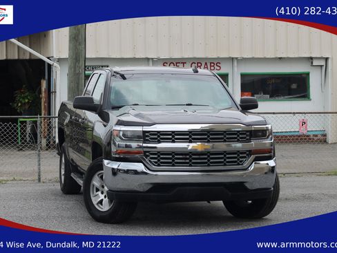 Used 2018 Chevrolet Silverado 1500 LT AWD/4WD image 1