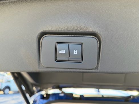 Used 2023 Nissan Rogue SV w/ SV Premium B Package AWD/4WD image 23