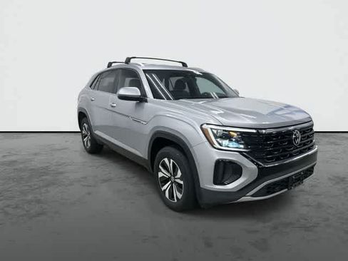 Used 2024 Volkswagen Atlas Cross Sport SE FWD image 6