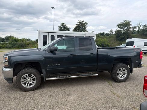 Used 2019 Chevrolet Silverado 1500 LT w/ All Star Edition AWD/4WD image 9