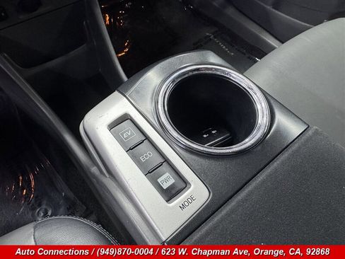 Used 2014 Toyota Prius V Five FWD image 14
