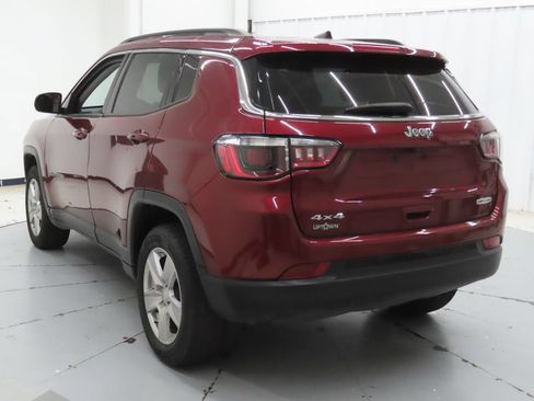 Used 2022 Jeep Compass Latitude AWD/4WD image 4