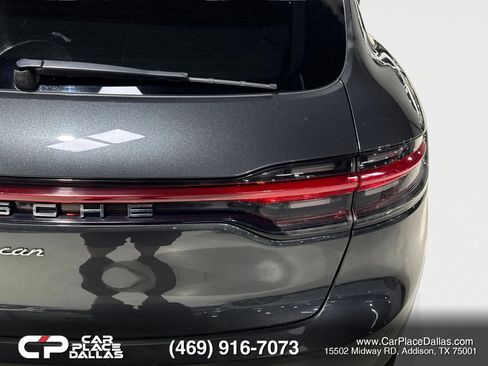 Used 2022 Porsche Macan w/ Premium Package Plus AWD/4WD image 20
