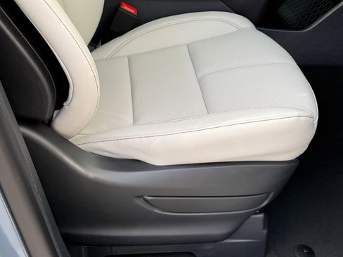 New 2026 Lincoln Aviator AWD image 9