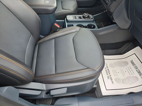 Certified 2025 Ford Maverick Tremor AWD/4WD image 34