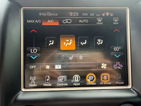 Used 2017 Jeep Grand Cherokee Limited image 40