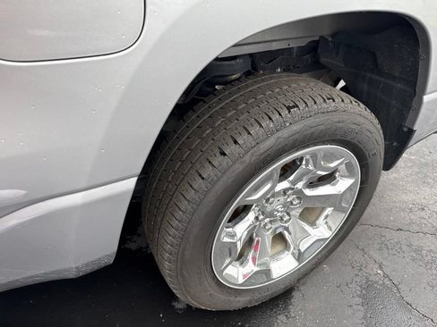 Used 2022 RAM 1500 Big Horn AWD/4WD image 17