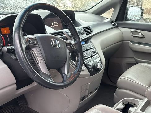 Used 2011 Honda Odyssey Touring image 27