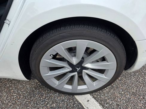 Used 2022 Tesla Model 3 Standard Range RWD image 26