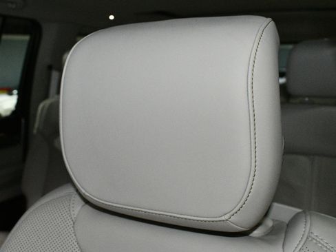 Used 2022 Jeep Wagoneer Series III w/ Premium Group I image 9