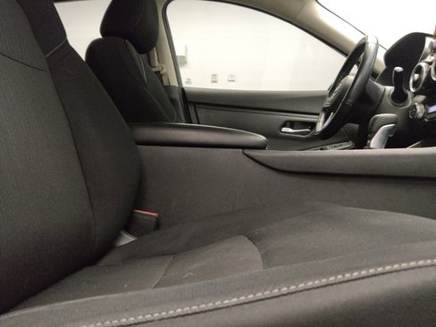 Used 2022 Nissan Sentra SV w/ All-Weather Package FWD image 21