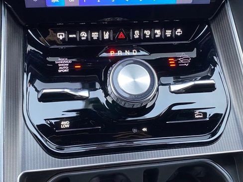 Used 2023 Jeep Grand Wagoneer Series II w/ Quick Order Packagew 28T image 20