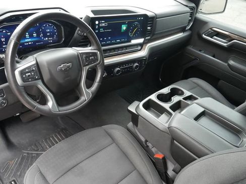 Used 2022 Chevrolet Silverado 1500 LT AWD/4WD image 15