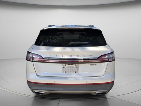 Used 2019 Lincoln Nautilus Reserve FWD image 5