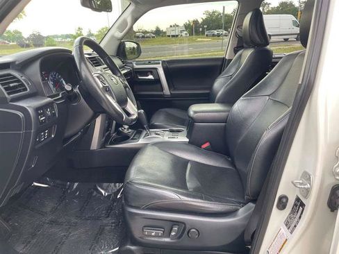 Used 2018 Toyota 4Runner Limited AWD/4WD image 41