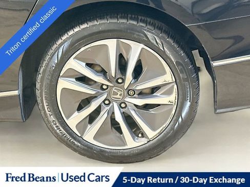 Used 2018 Honda Accord EX image 6