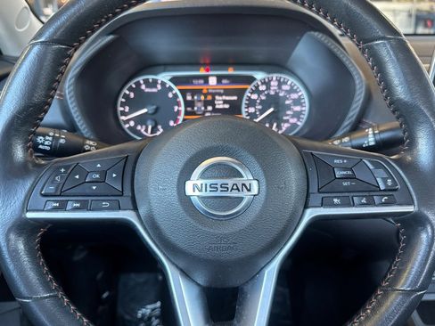 Used 2023 Nissan Sentra SR w/ Midnight Edition Package FWD image 33