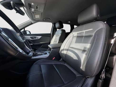 Used 2022 Chevrolet Blazer LT w/ Sound & Technology Package FWD image 10