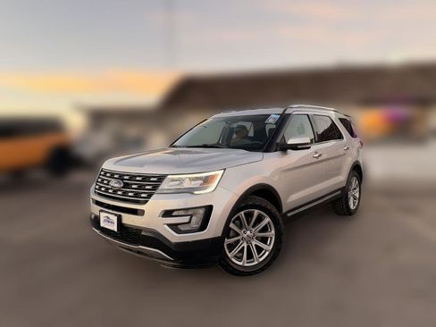 Used 2017 Ford Explorer Limited image 1