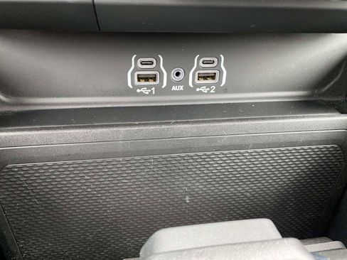 Used 2025 RAM 1500 Big Horn AWD/4WD image 16
