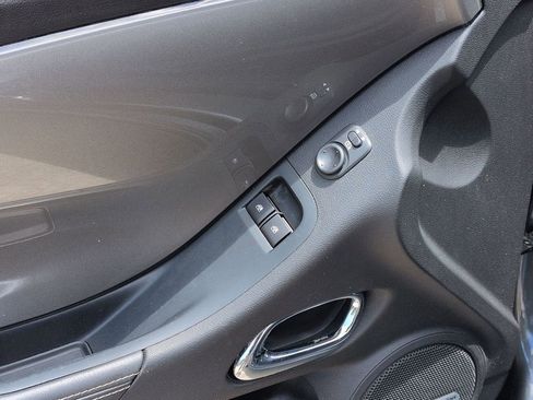 Used 2011 Chevrolet Camaro LT RWD image 8