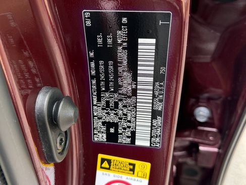 Used 2019 Toyota Highlander Limited AWD/4WD image 29
