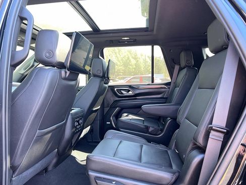 Used 2021 Chevrolet Tahoe Z71 w/ Luxury Package image 28