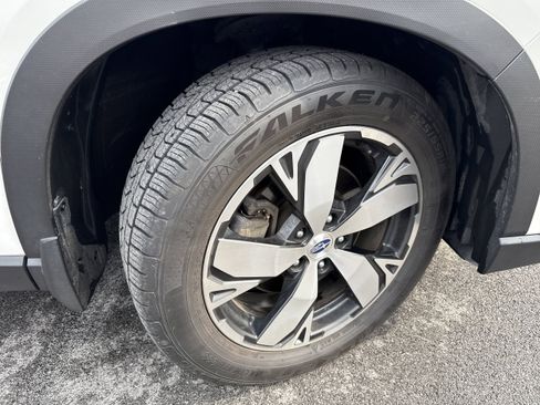 Used 2021 Subaru Forester Touring AWD/4WD image 14