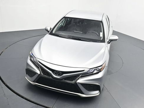 Used 2024 Toyota Camry XSE FWD image 11