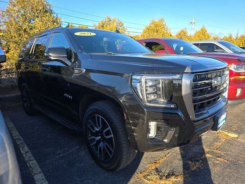 Used 2021 GMC Yukon AT4 w/ Technology Package image 3
