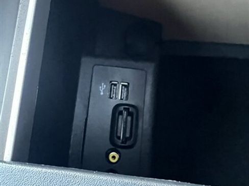 Used 2014 Ford F150 King Ranch w/ King Ranch Luxury Package image 19