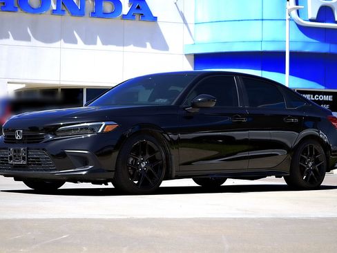 Used 2024 Honda Civic Sport image 1