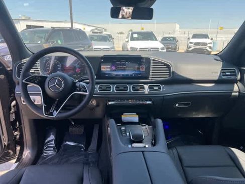New 2025 Mercedes-Benz GLS 450 4MATIC image 5