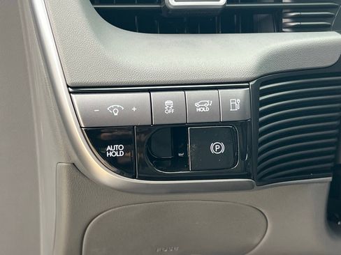 New 2026 Hyundai Ioniq 5 SEL image 25