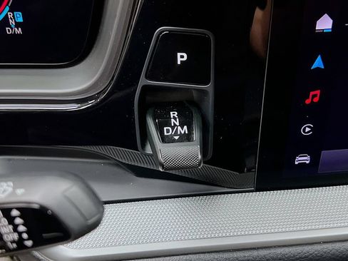 Certified 2025 Porsche Cayenne E-Hybrid Coupe AWD/4WD image 19