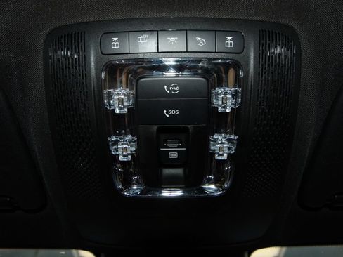 Used 2022 Mercedes-Benz GLB 250 4MATIC image 19