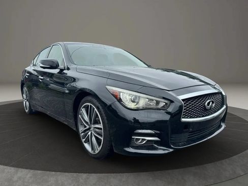 Used 2016 INFINITI Q50 3.0t Premium w/ Driver Assistance Package RWD image 7
