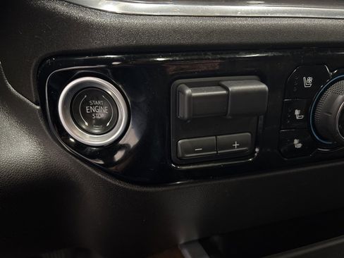 Used 2024 Chevrolet Silverado 2500 High Country w/ High Country Premium Package image 23